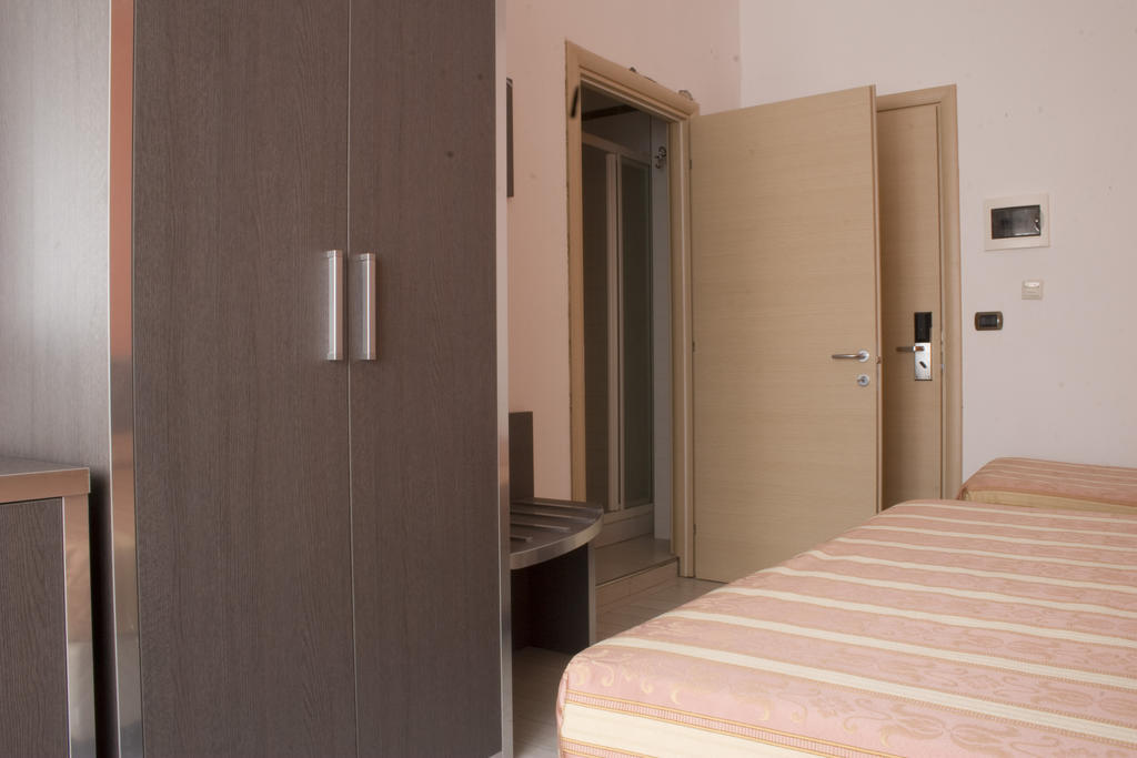 Hotel Renato Sesto San Giovanni Chambre photo