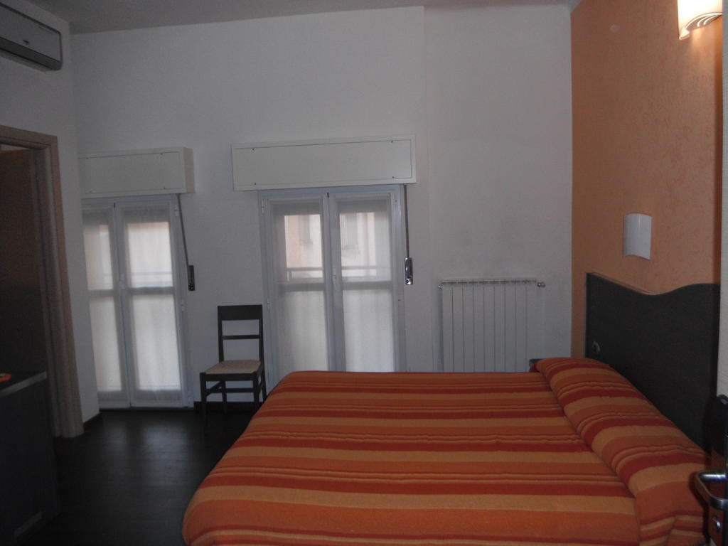 Hotel Renato Sesto San Giovanni Chambre photo