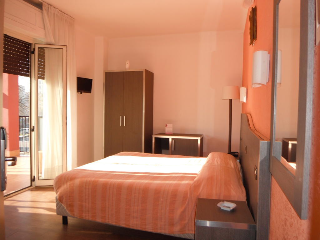 Hotel Renato Sesto San Giovanni Chambre photo